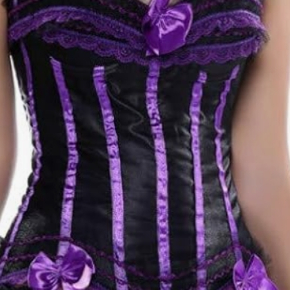 Elegant Black and Purple Chemise with Slimming Stripes